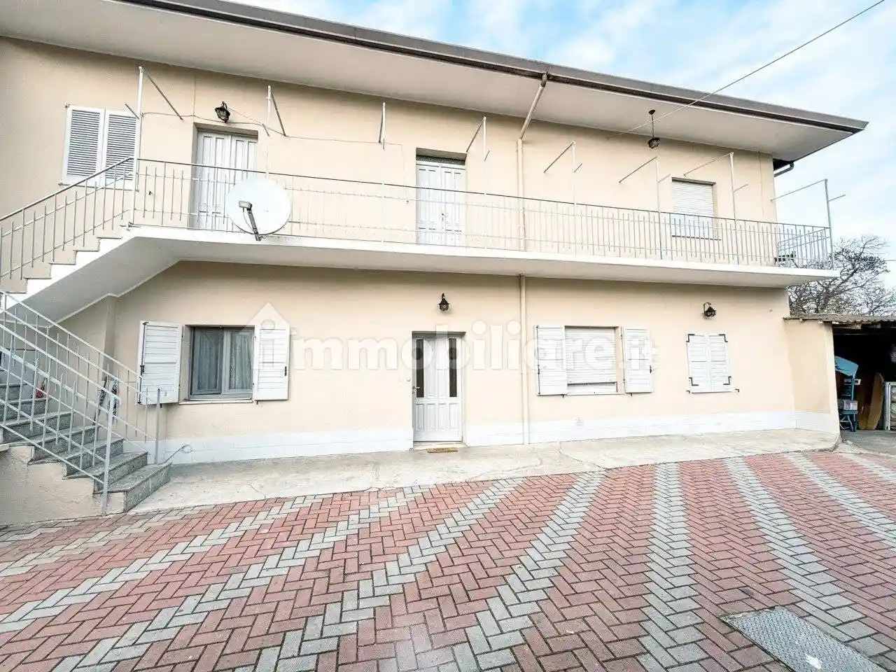 Villa in vendita a Borgo Ticino