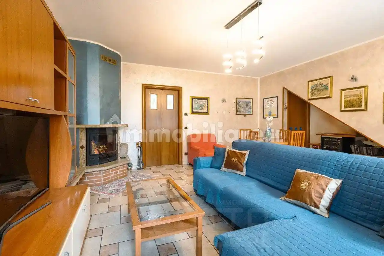 Villa in vendita a Invorio