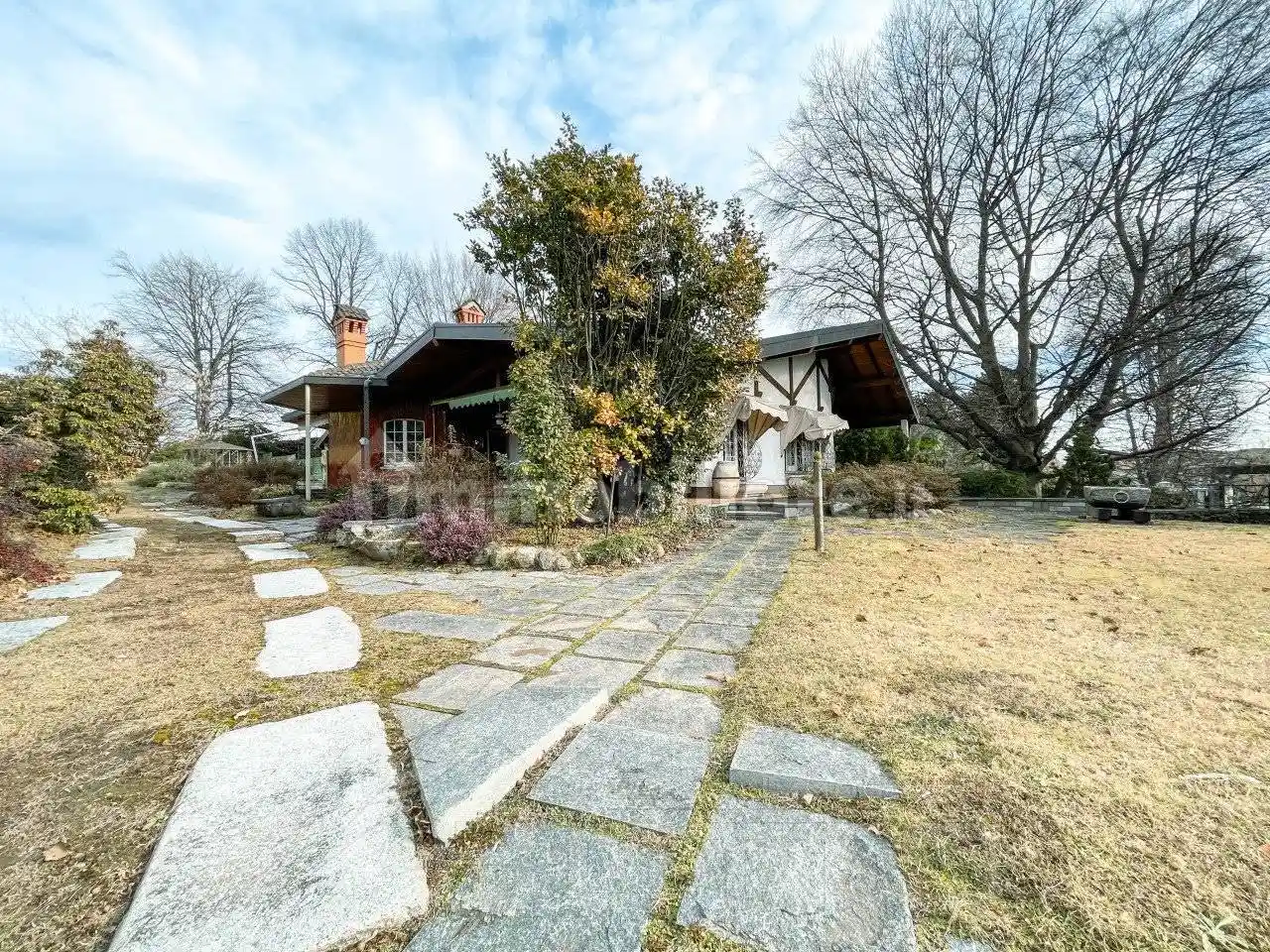 Villa in vendita a Invorio