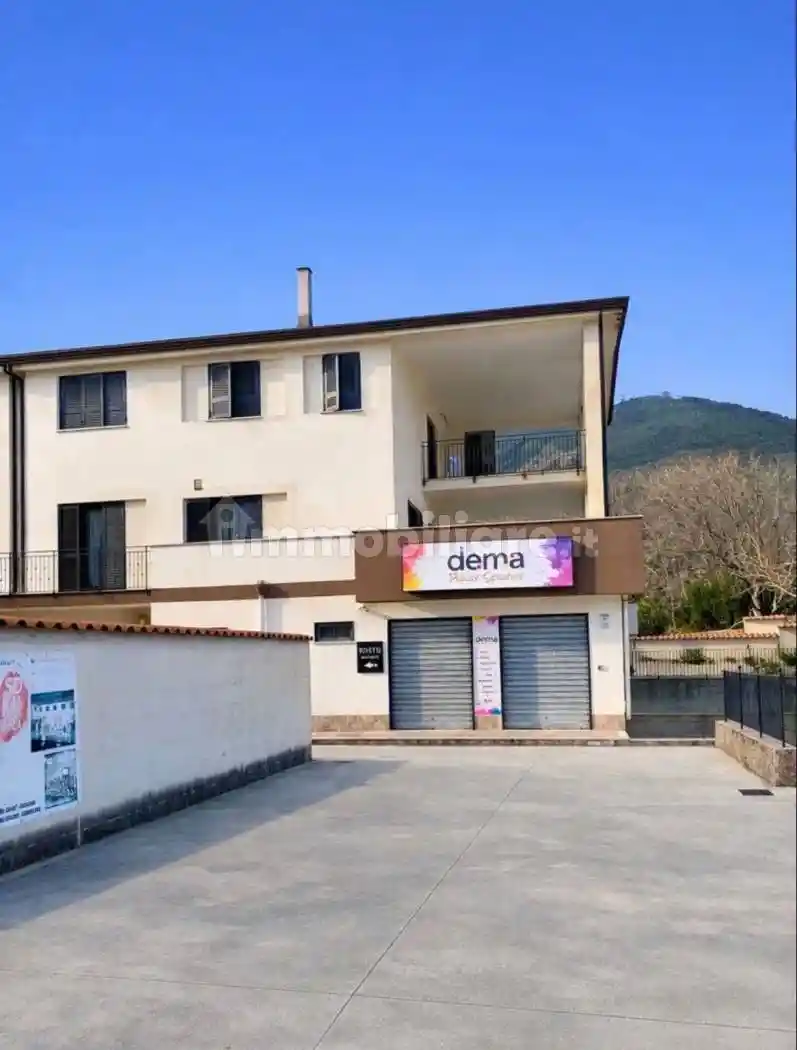 Villa in vendita a Santa Maria a Vico