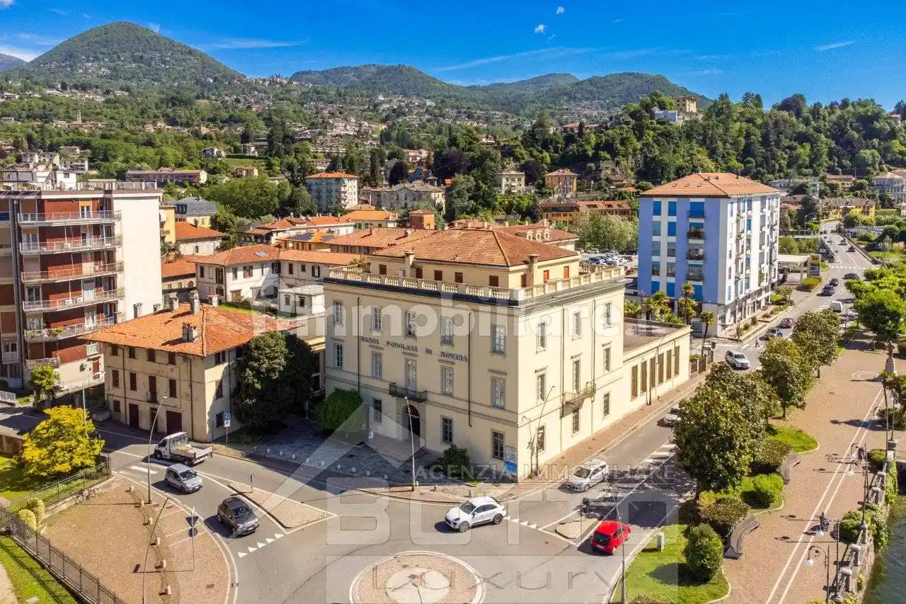 Villa in vendita a Verbania