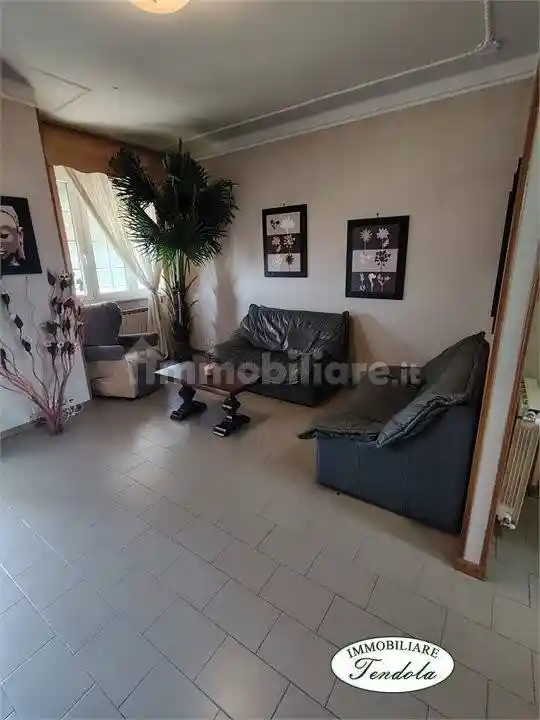 Appartamento in vendita a Carrara