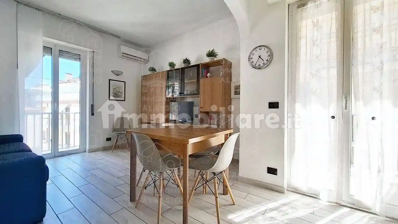 Appartamento in affitto a Alassio