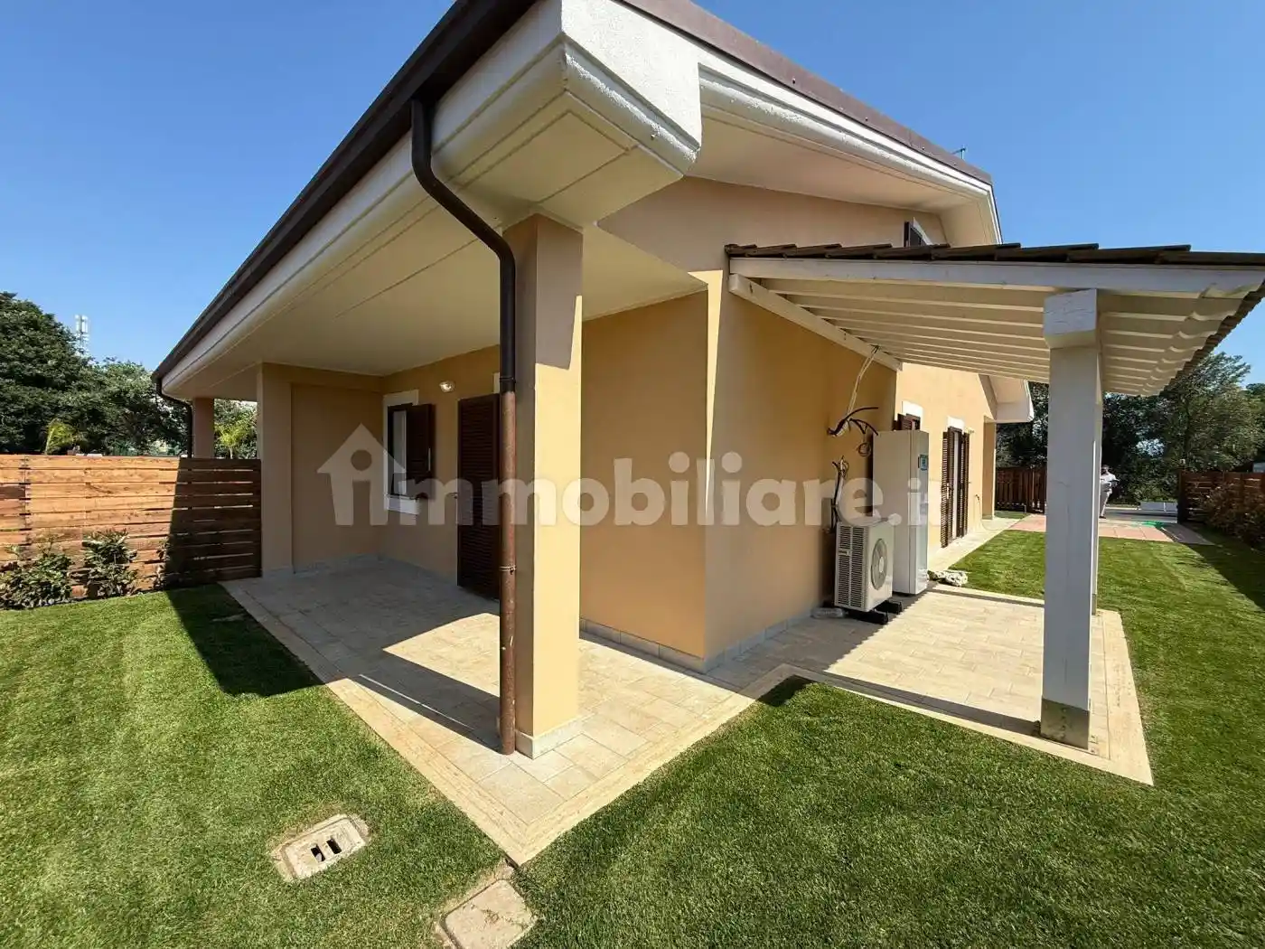 Villa in vendita a Ladispoli