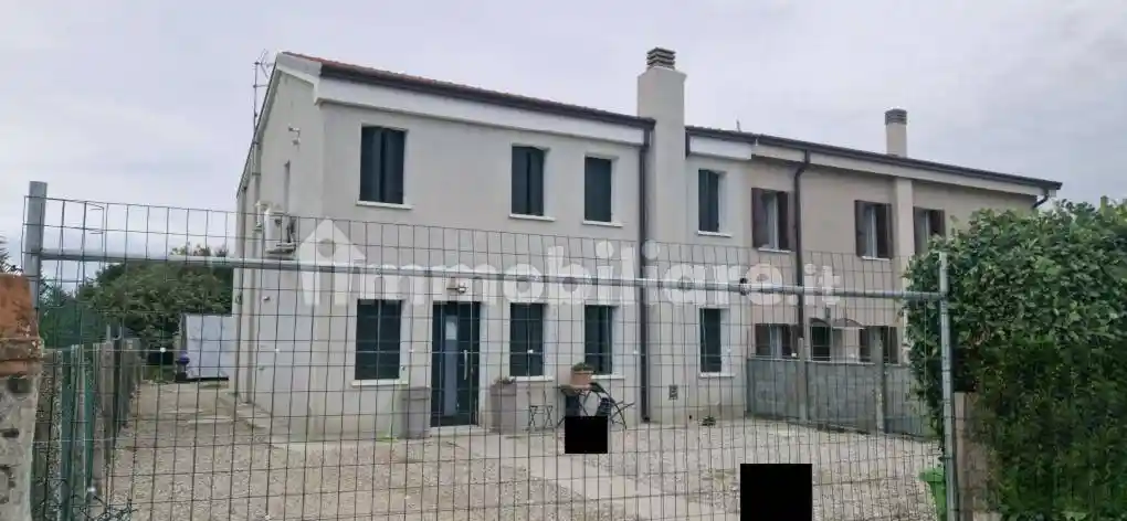 Casa indipendente in vendita a Crespino