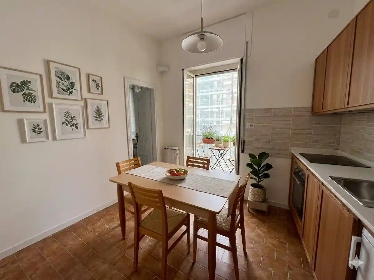 Appartamento in vendita a Napoli