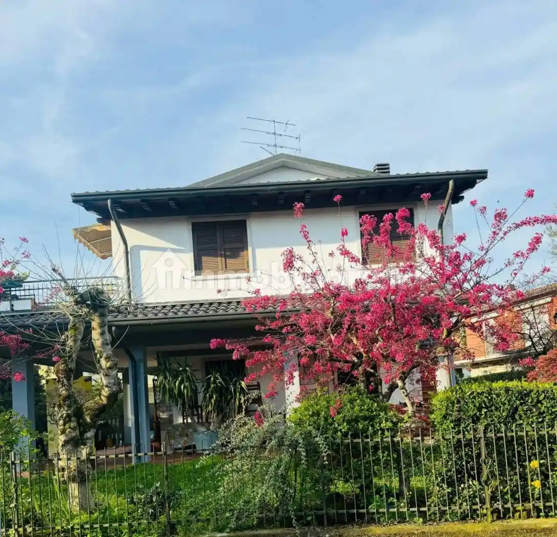 Appartamento in vendita a Peschiera del Garda