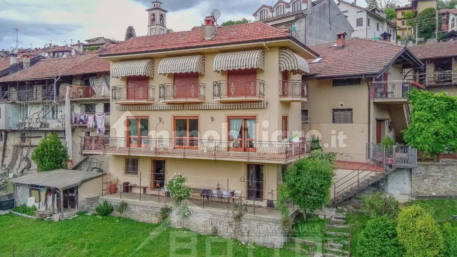 Villa in vendita a Armeno
