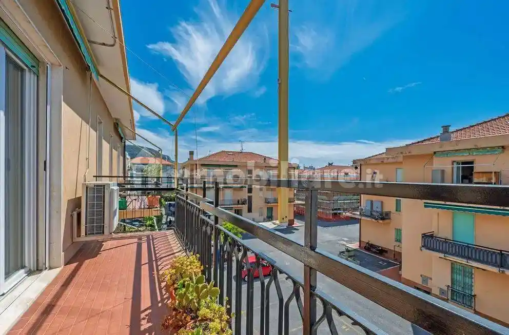 Appartamento in vendita a Pietra Ligure