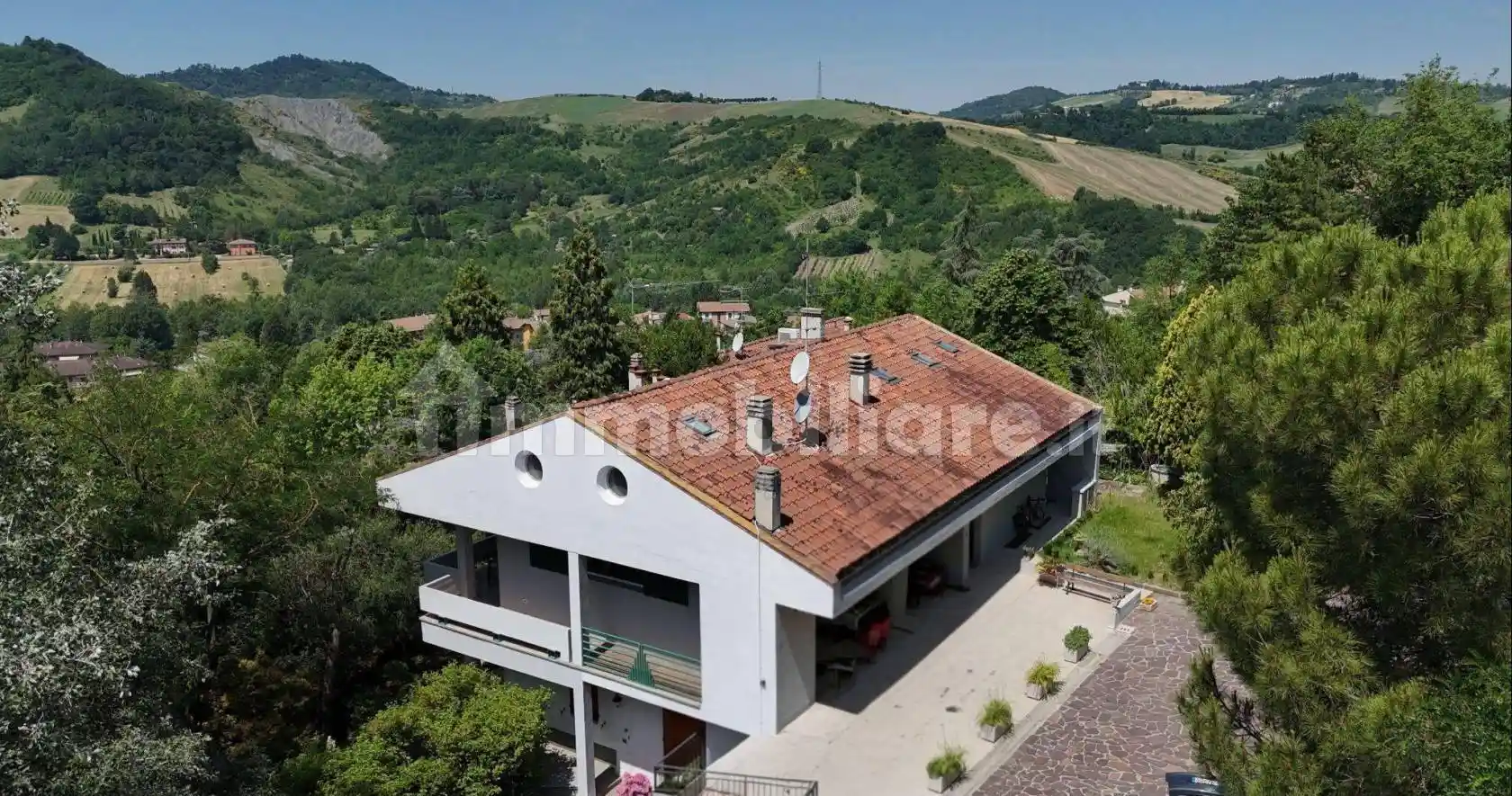 Villa in vendita a Pianoro