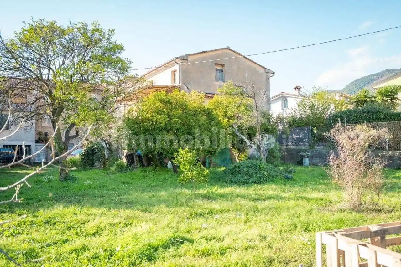 Rustico - Casale in vendita a Massa