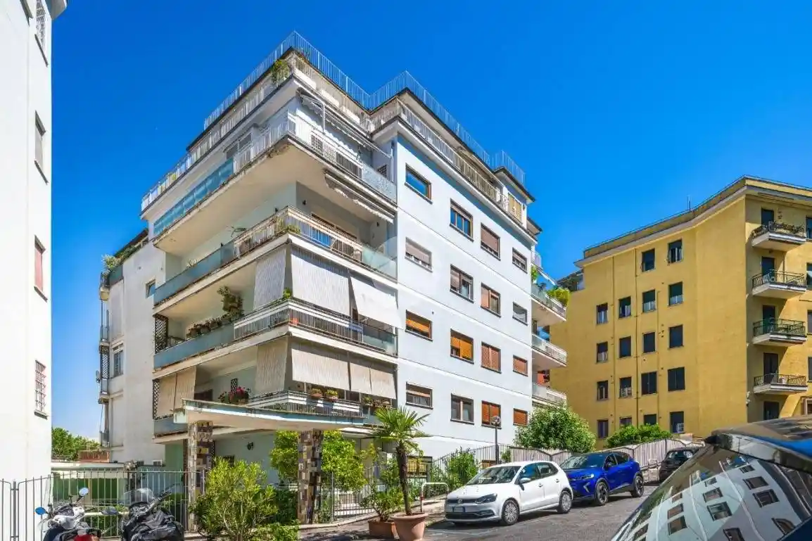 Appartamento in vendita a Roma