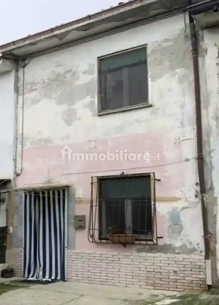 Casa indipendente in vendita a Motta Baluffi