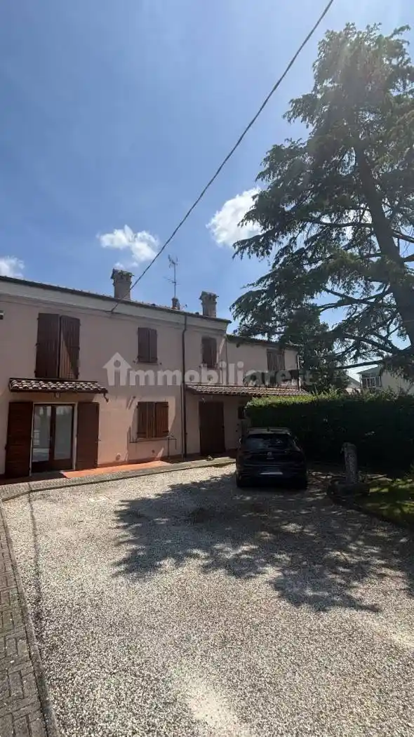 Appartamento in affitto a Masi Torello