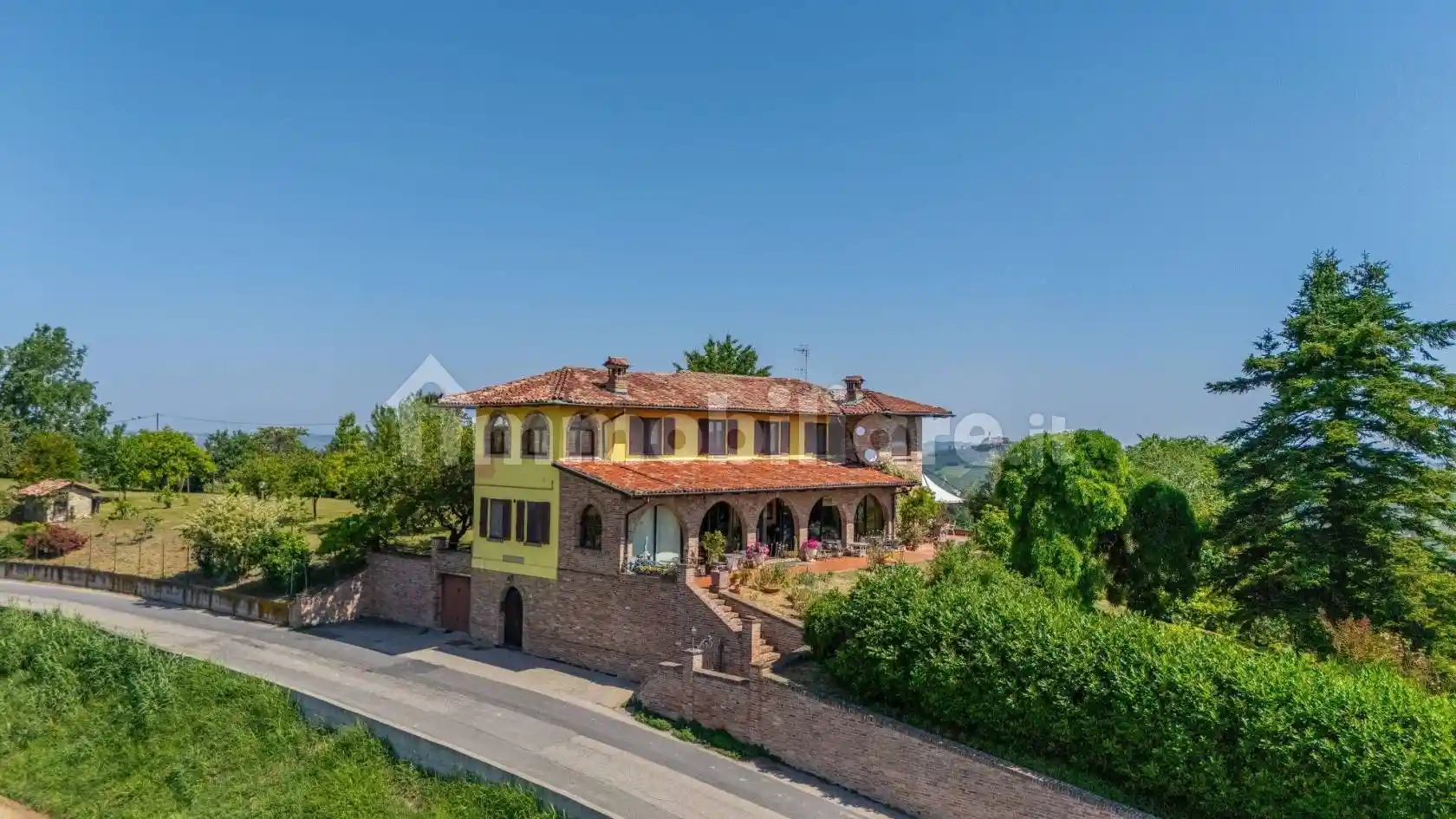 Villa in vendita a Canelli