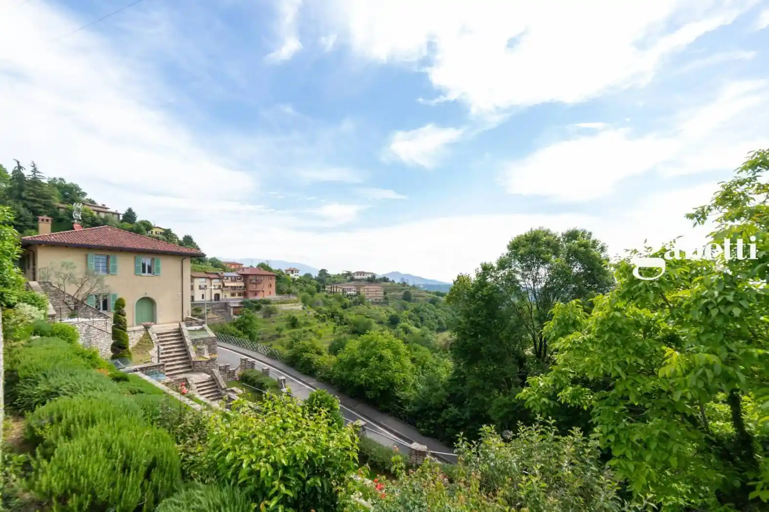 Casa indipendente in vendita a Montevecchia