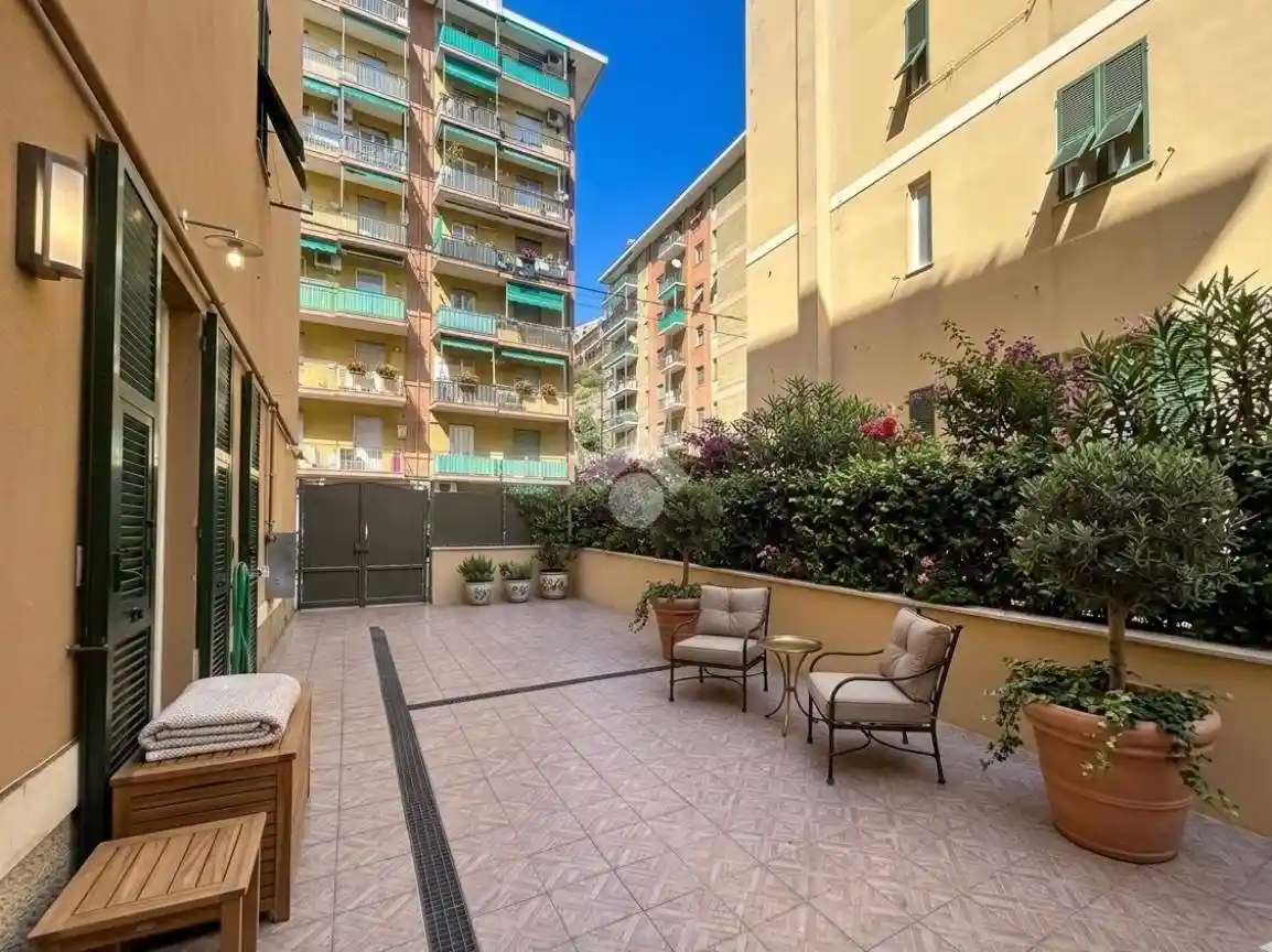 Appartamento in vendita a Genova