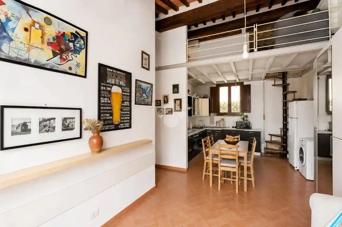 Appartamento in vendita a Cascina