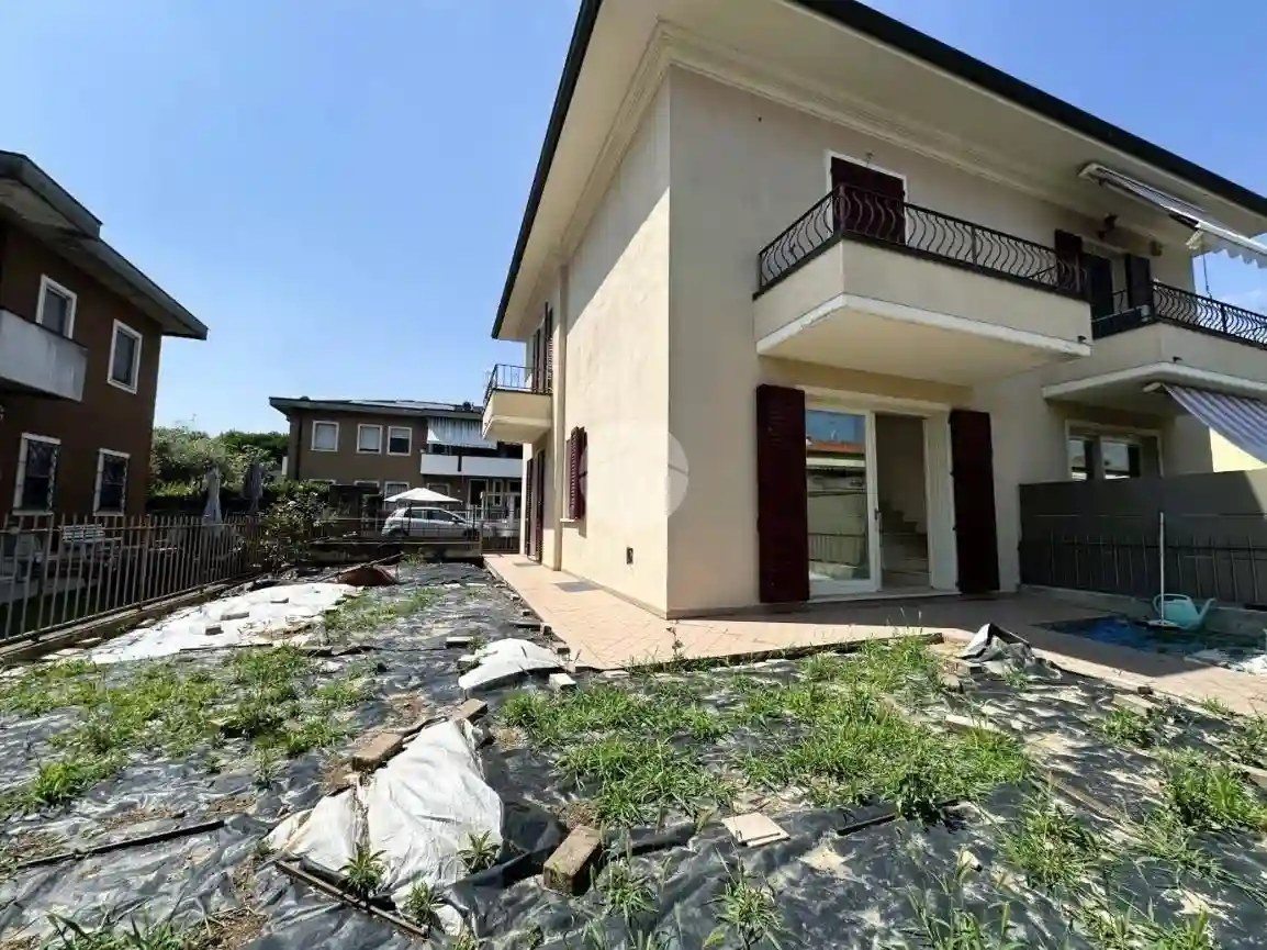 Villetta a schiera - foto 2