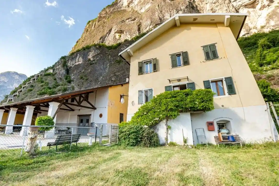Rustico - Casale in vendita a Mezzocorona
