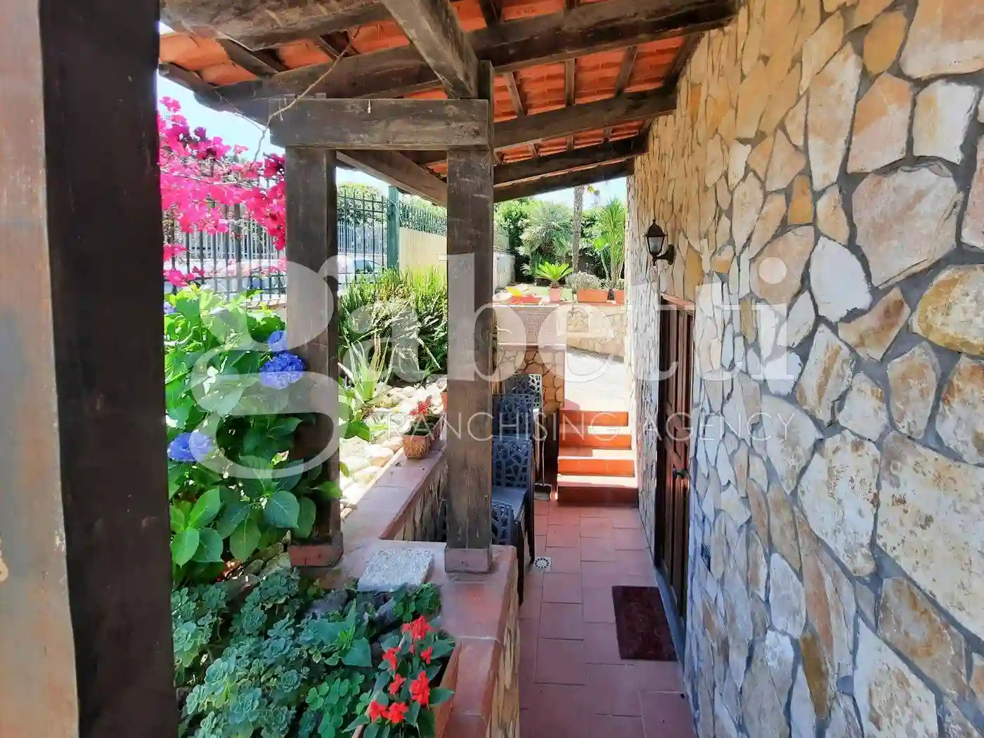 Villa - foto 2