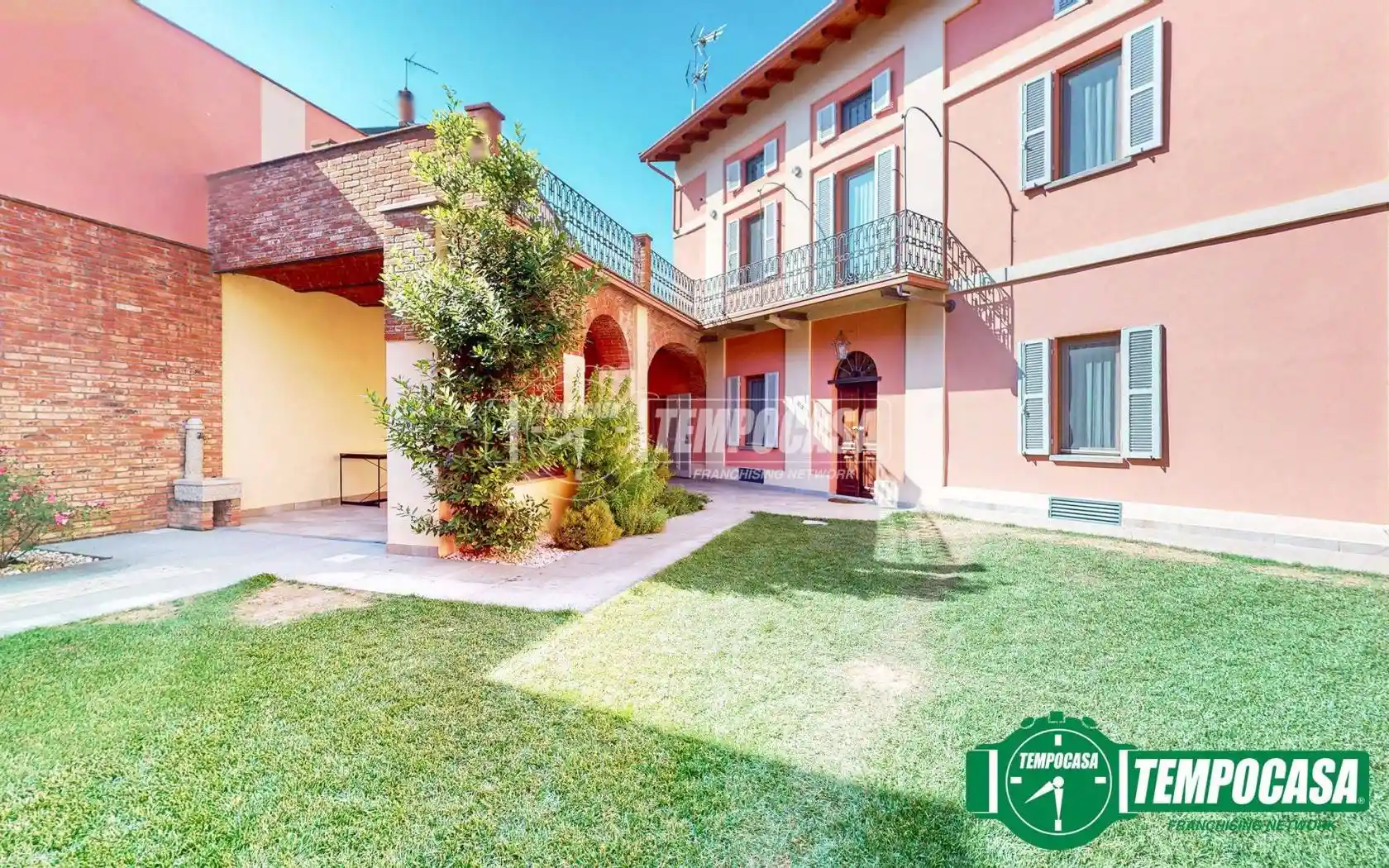 Villa in vendita a Lu e Cuccaro Monferrato