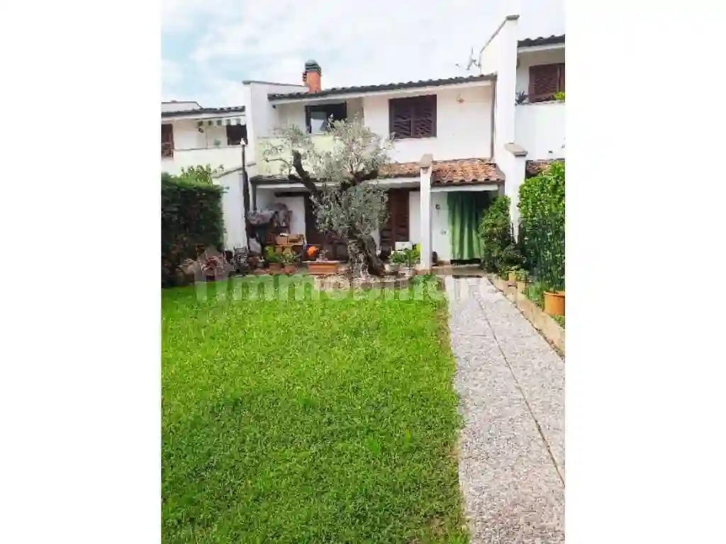 Villetta a schiera - foto 2