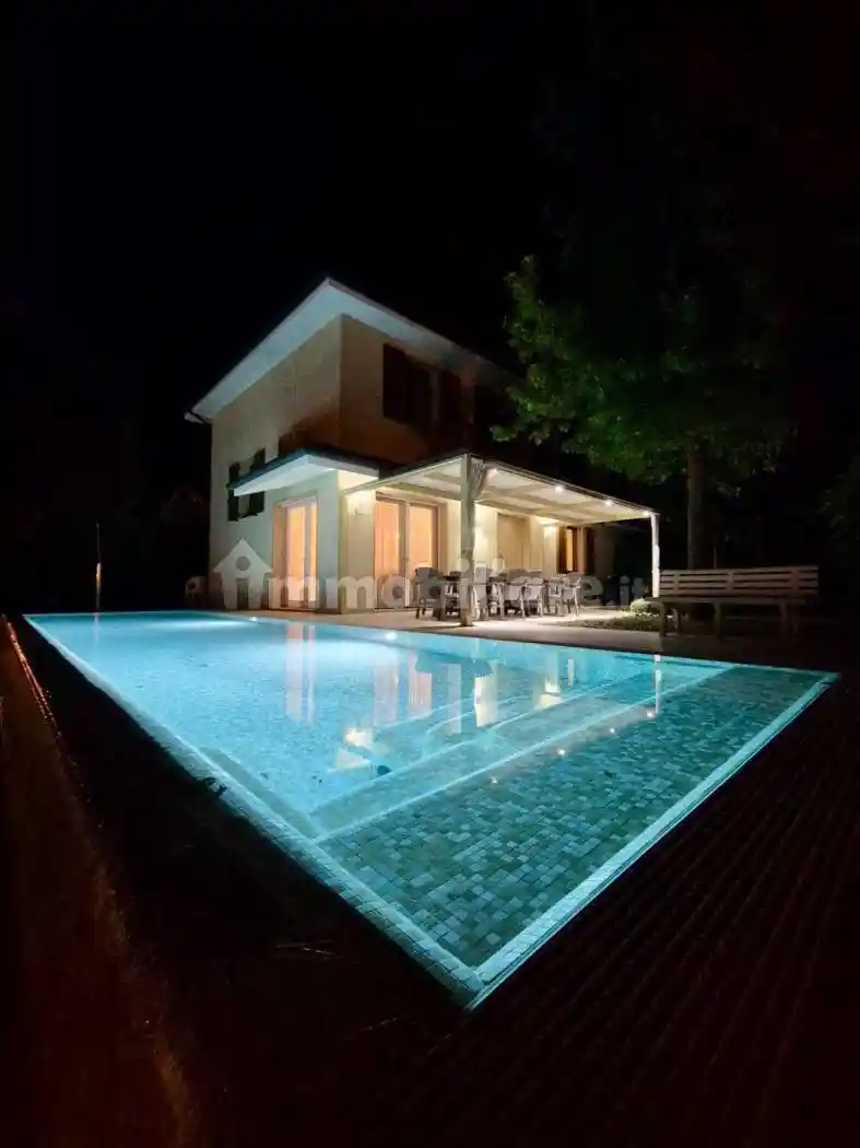 Villa in vendita a Rosolina