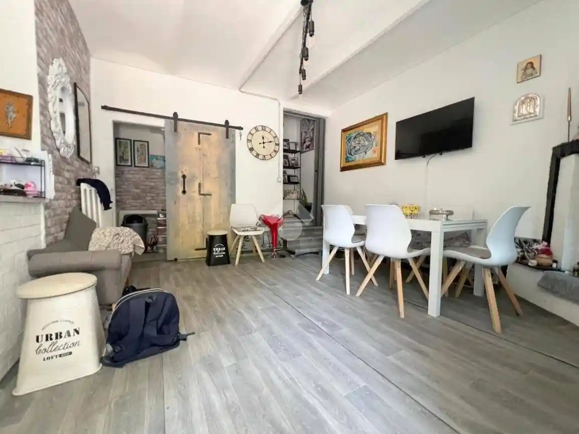 Rustico - Casale in vendita a Asti