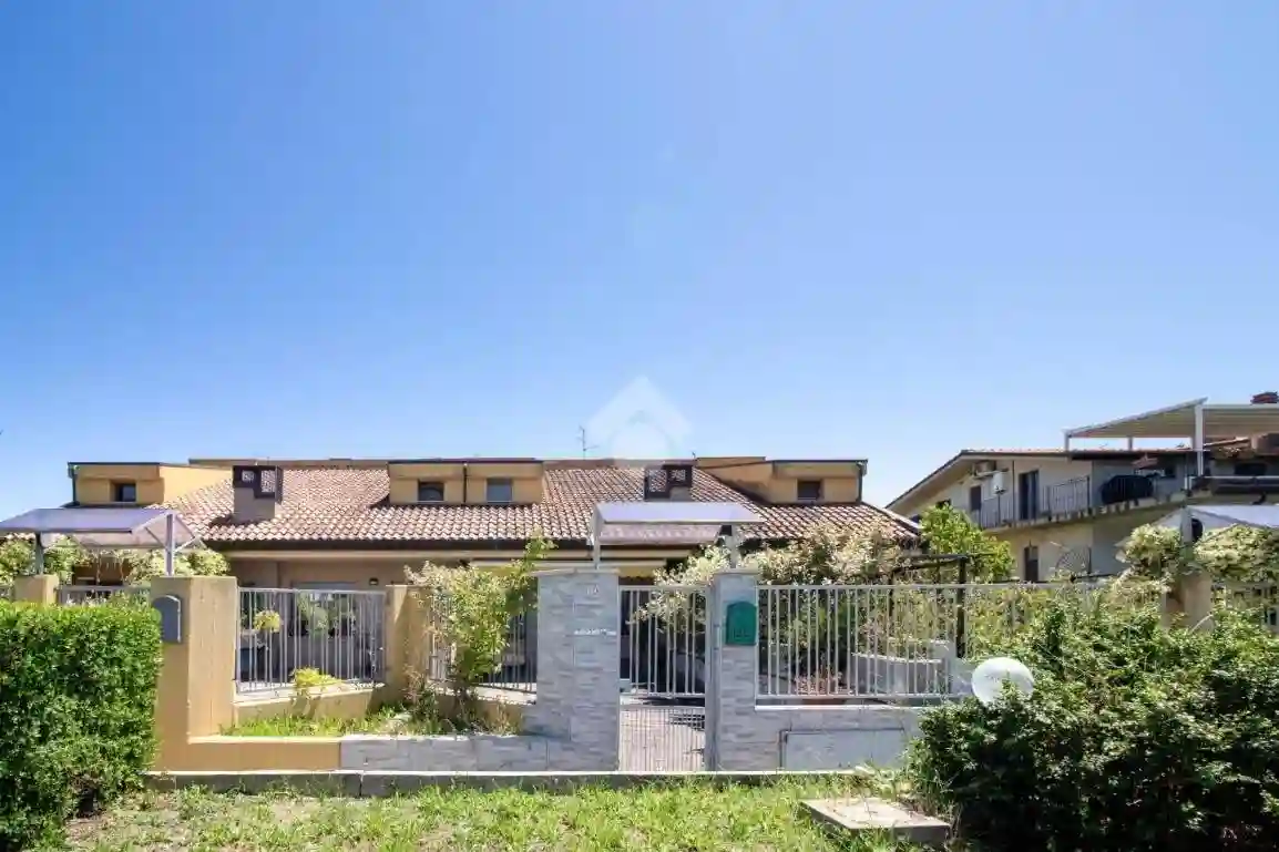 Villetta a schiera - foto 2
