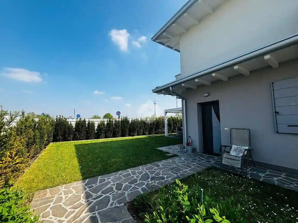 Villetta a schiera - foto 2