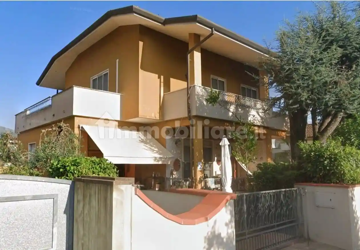Villa in vendita a Pietrasanta