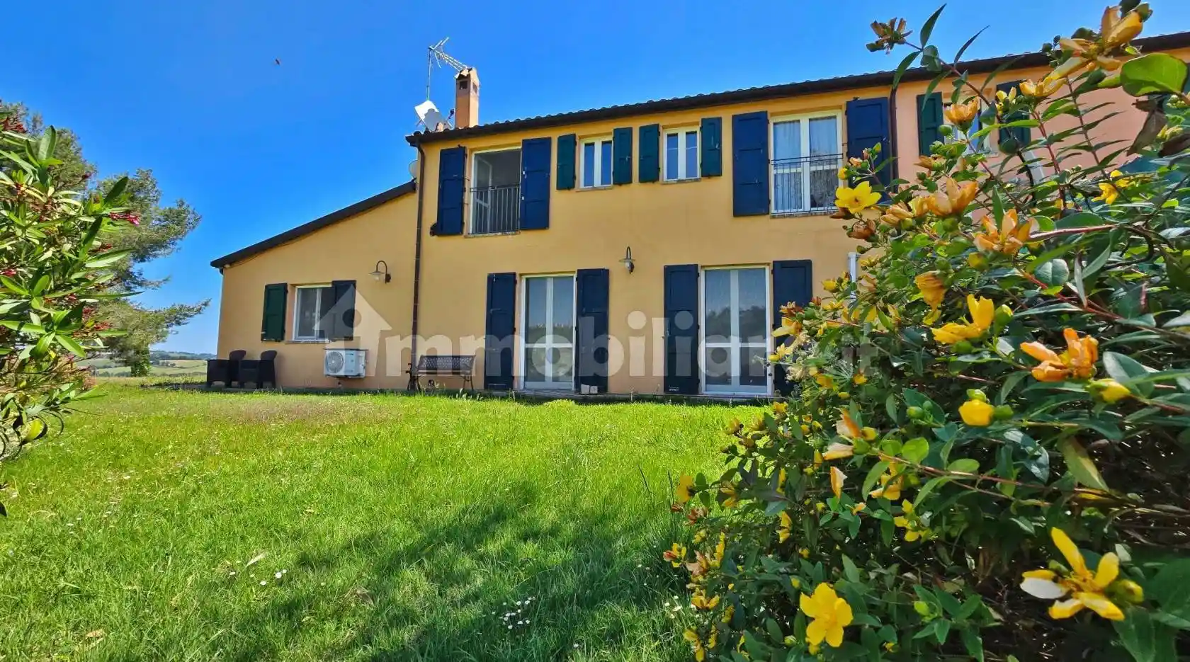 Rustico - Casale in vendita a Mombaroccio