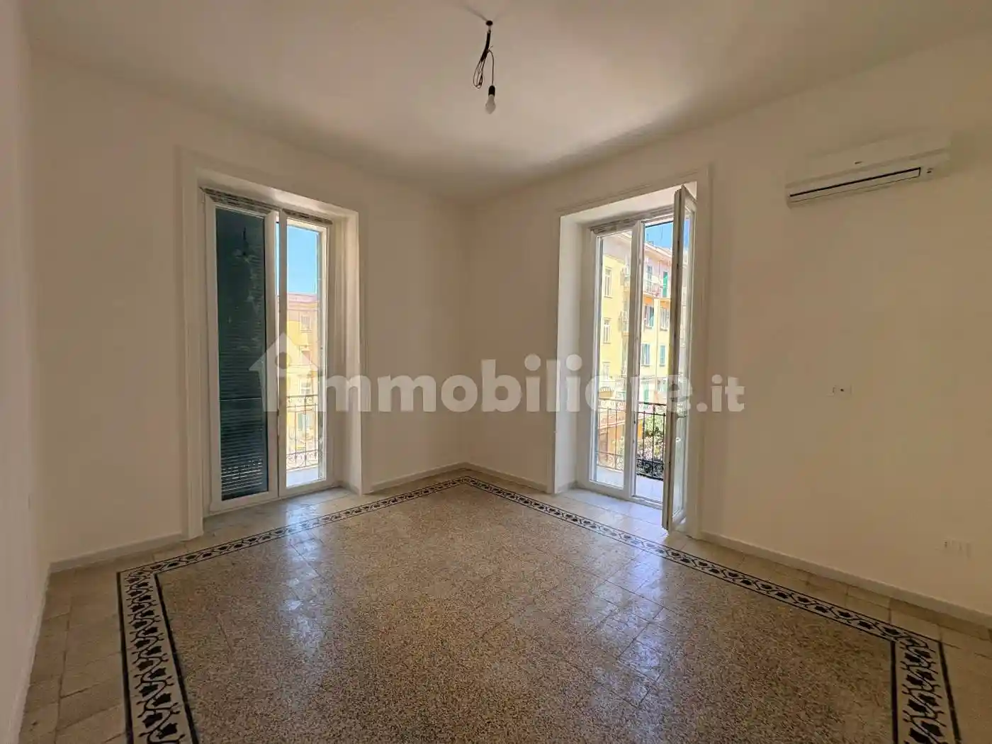 Appartamento in affitto a Napoli