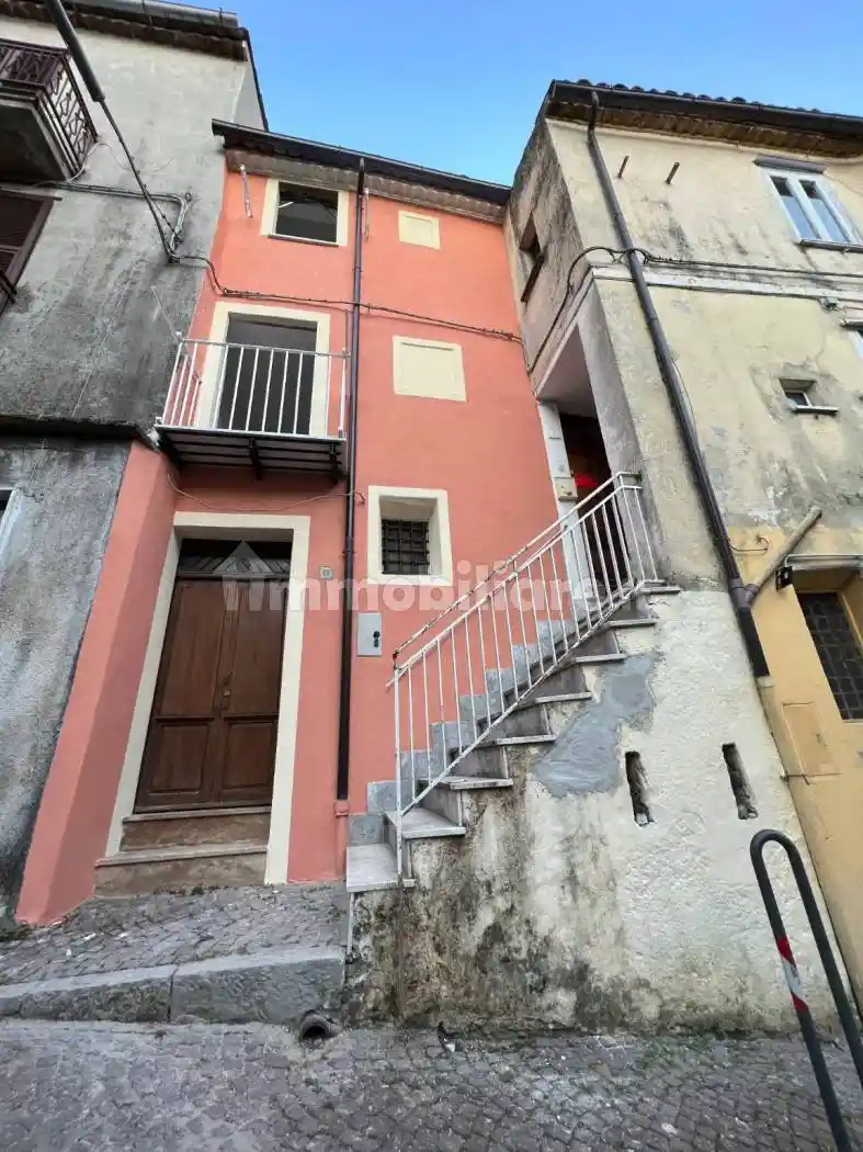Casa indipendente in vendita a Lagonegro