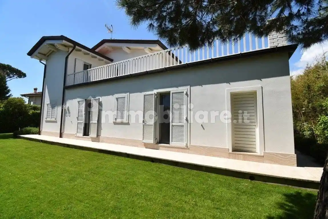 Villa in vendita a Forte dei Marmi