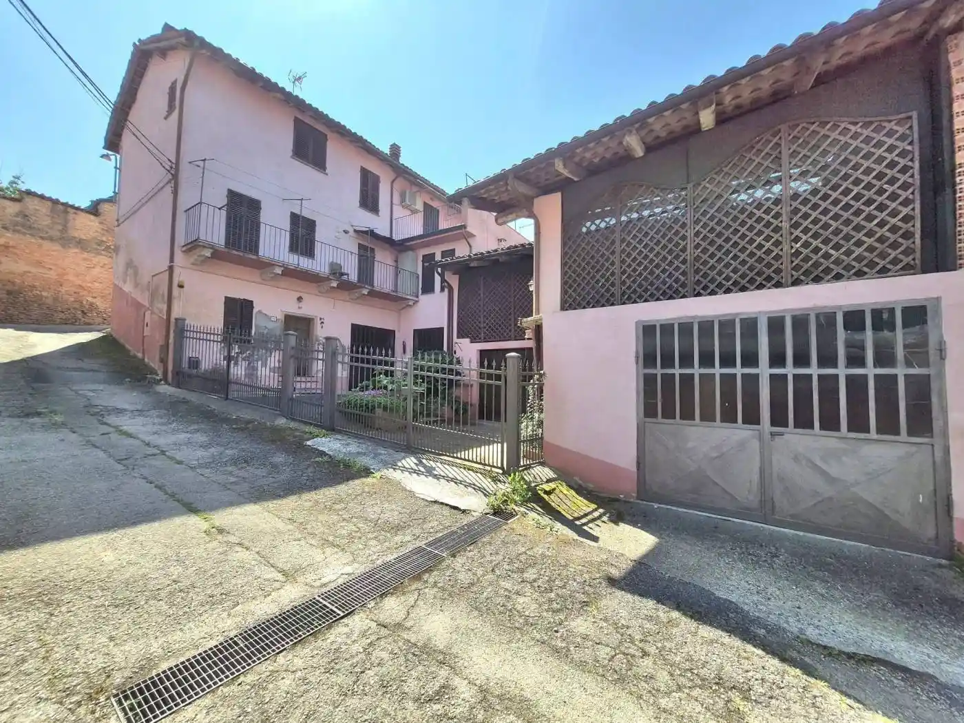 Casa indipendente in vendita a Montemagno