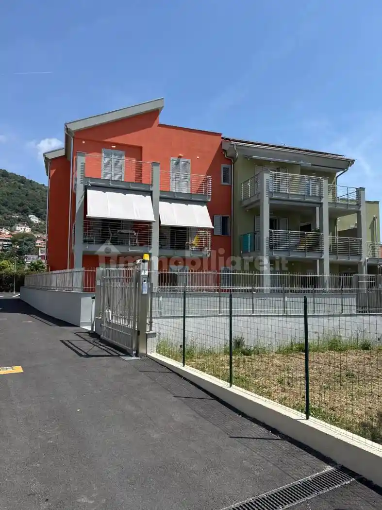 Appartamento in vendita a Pietra Ligure