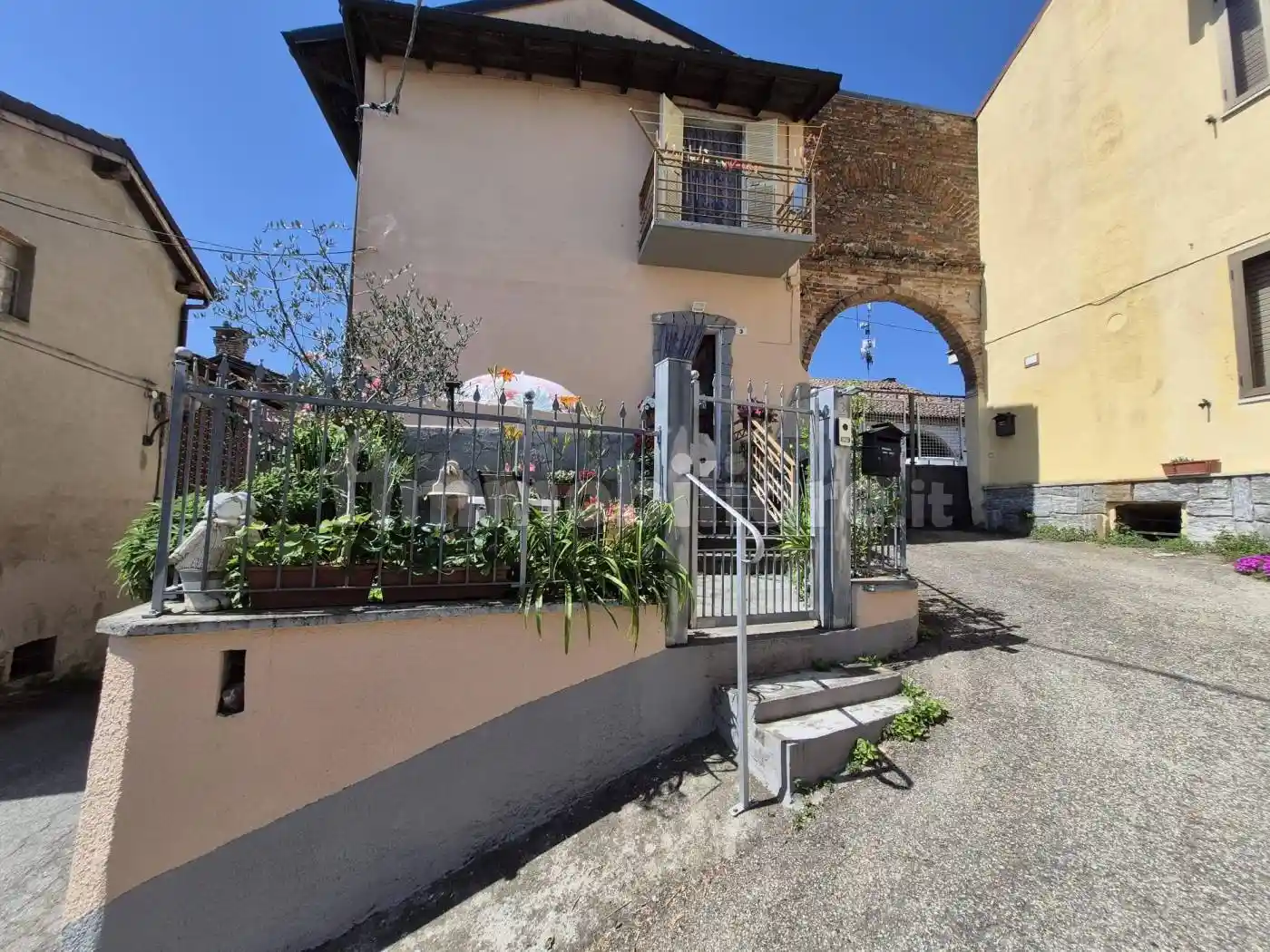 Casa indipendente in vendita a Viarigi