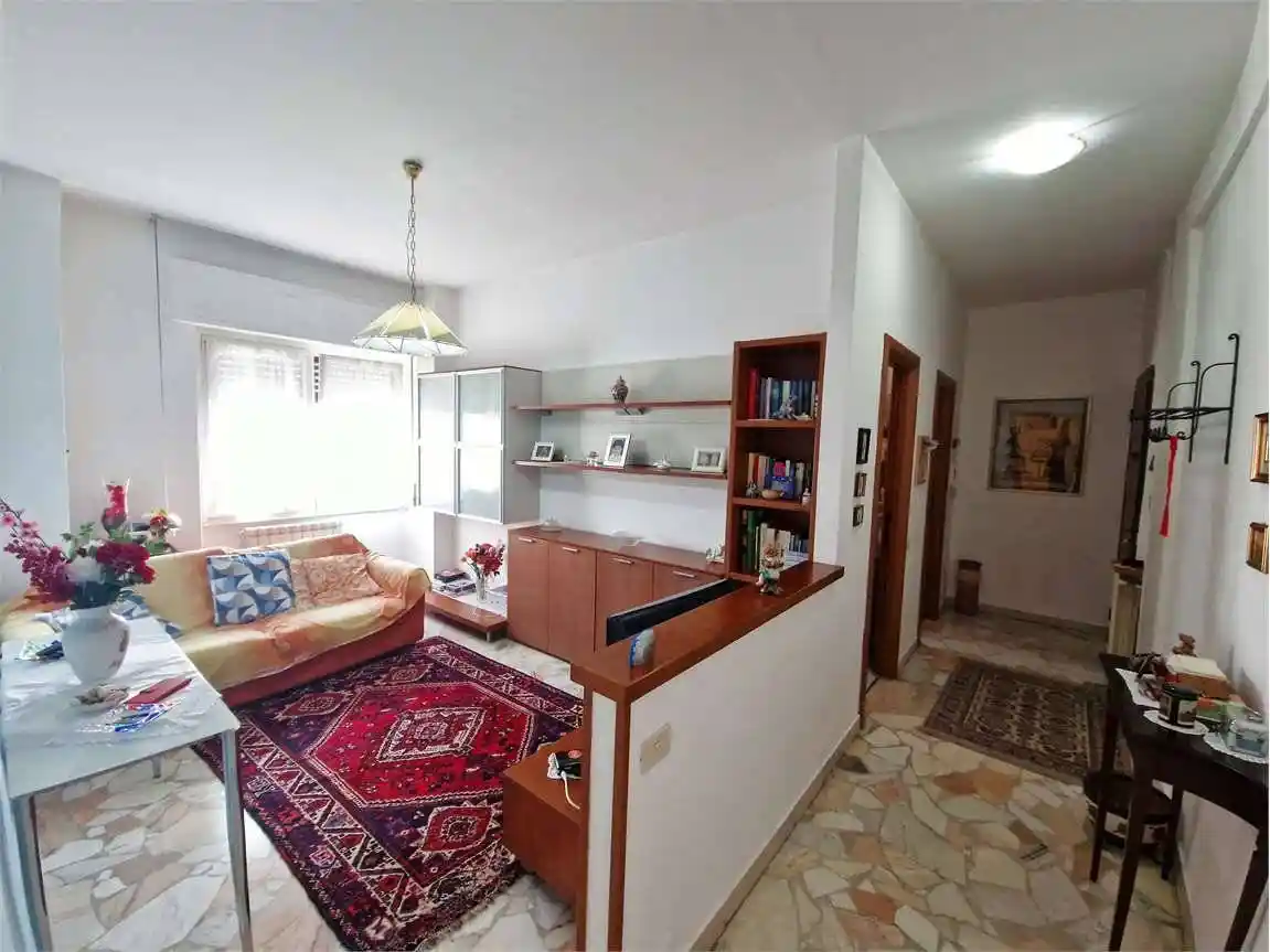 Appartamento in vendita a Oggiona con Santo Stefano