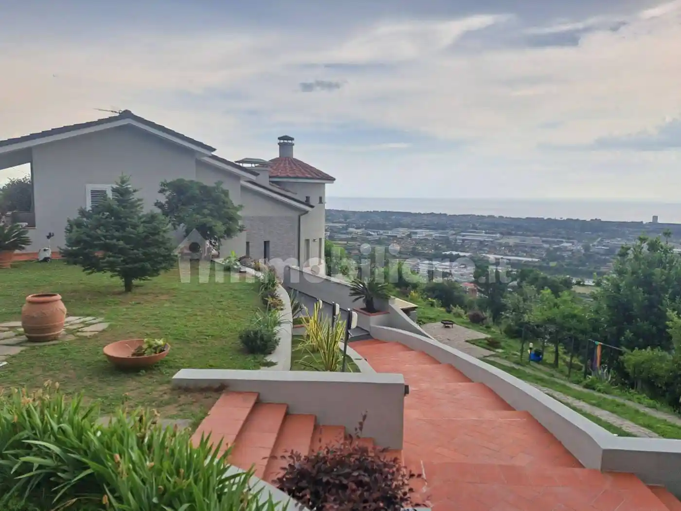Villa in vendita a Massa