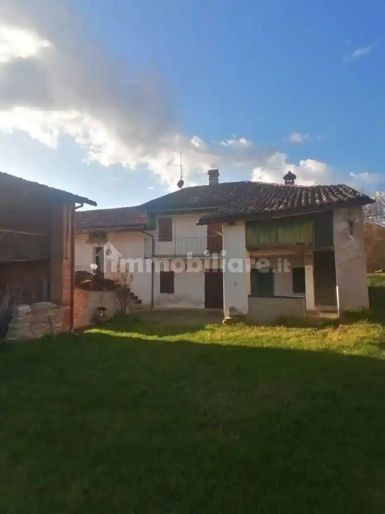 Casa indipendente in vendita a Paroldo