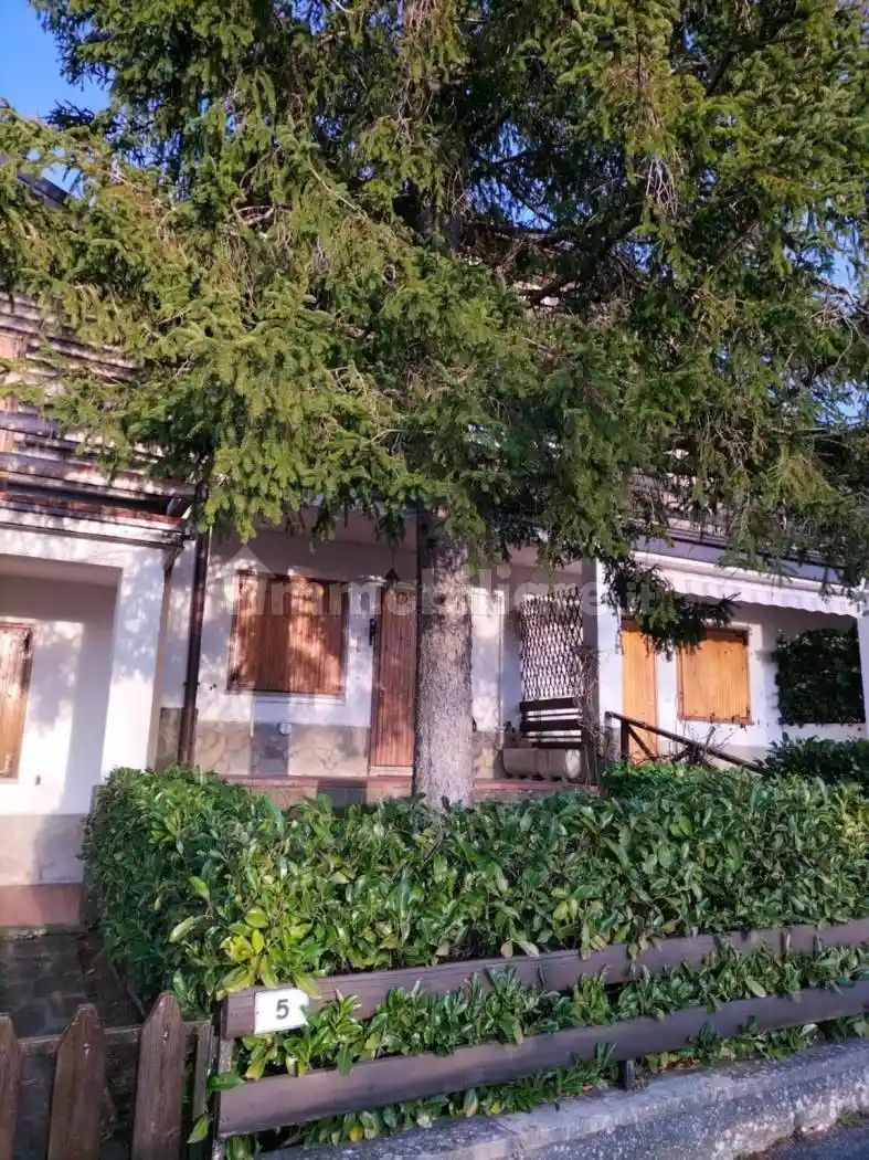 Villa in vendita a San Benedetto Val di Sambro