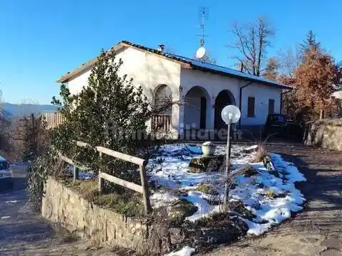 Villa in vendita a San Benedetto Val di Sambro