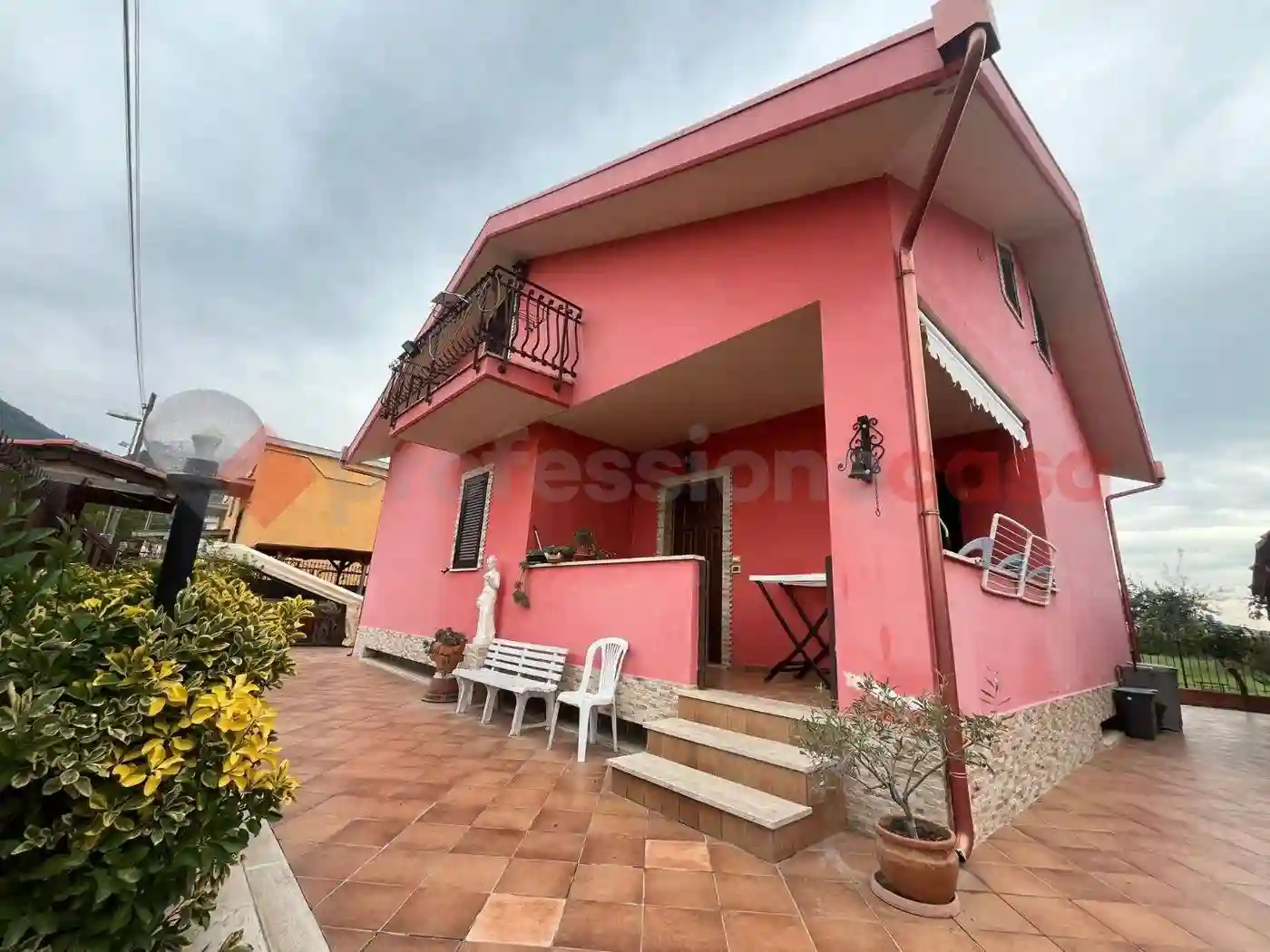 Villa - foto 2