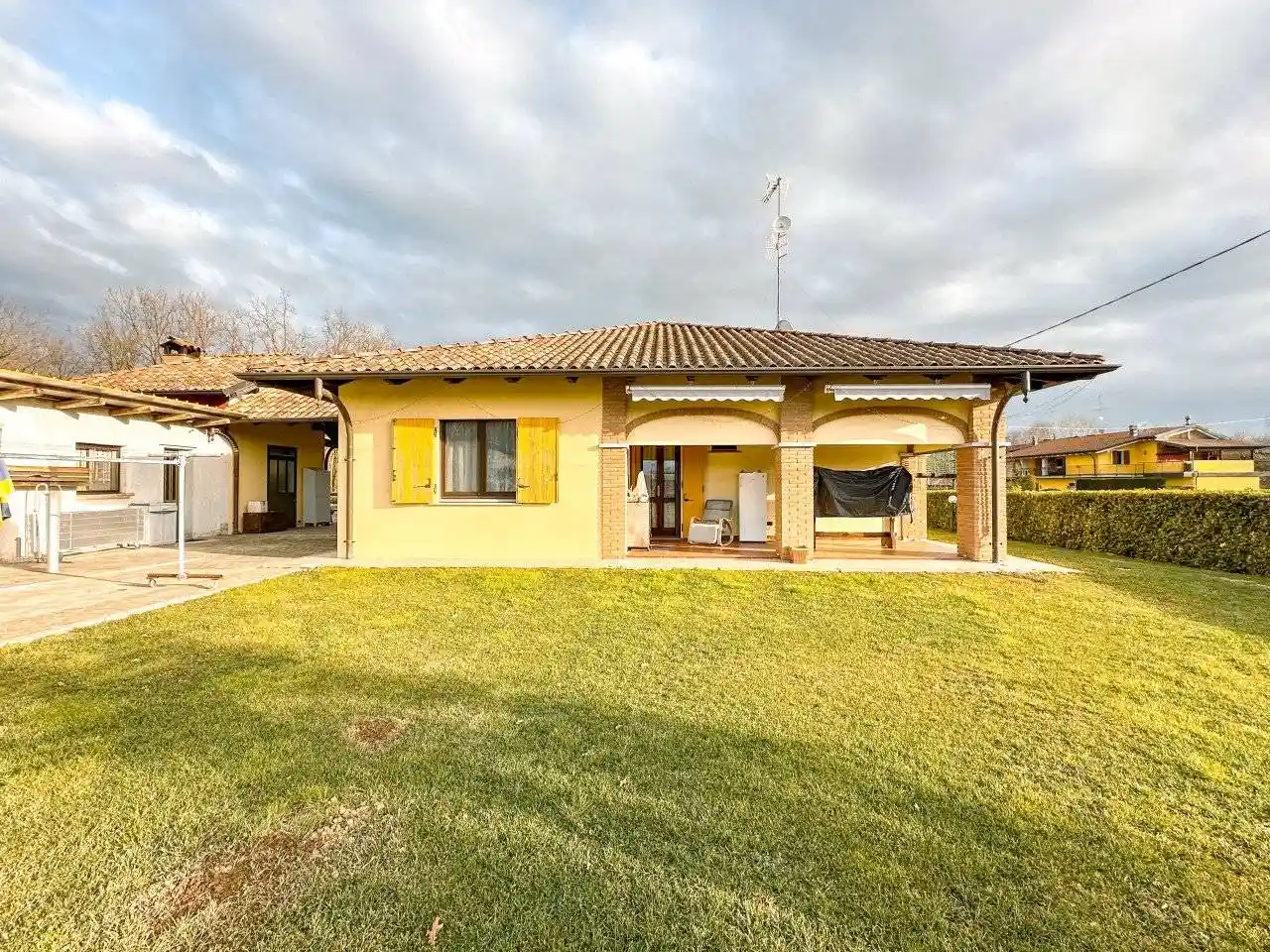 Villa in vendita a Gattinara