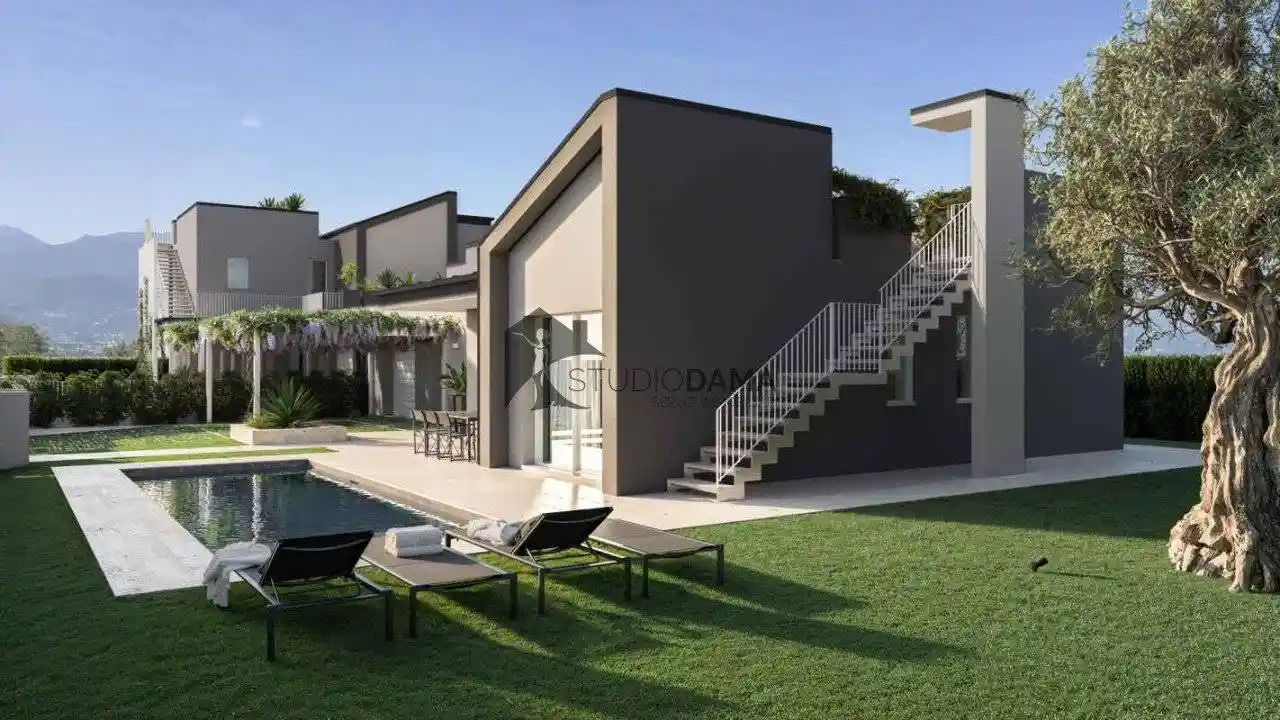 Villa in vendita a Moniga del Garda