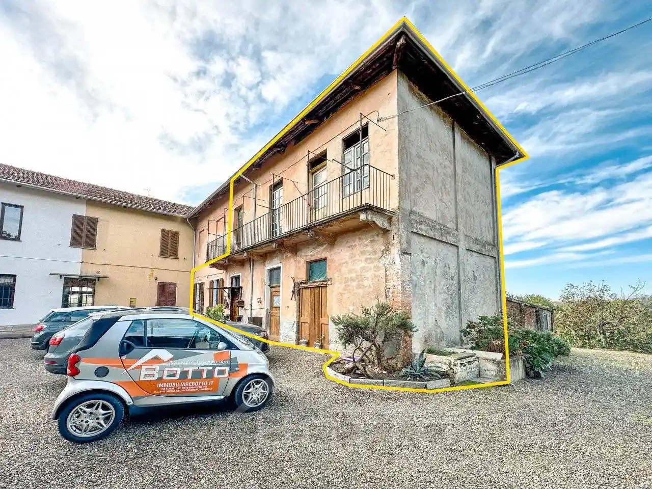 Villa in vendita a Lozzolo