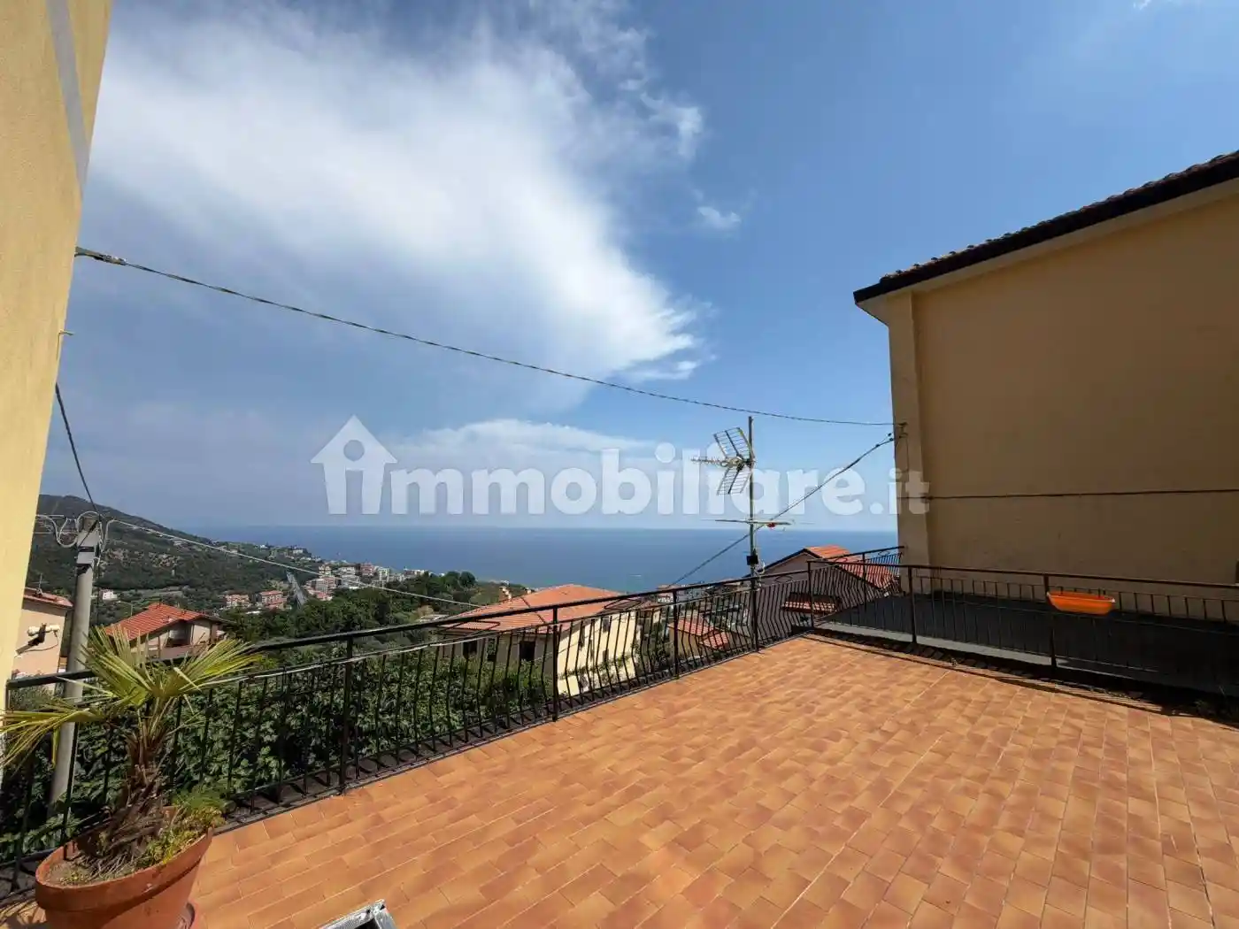 Appartamento in vendita a Varazze