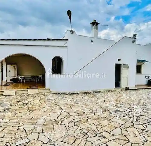 Villa in vendita a San Vito dei Normanni